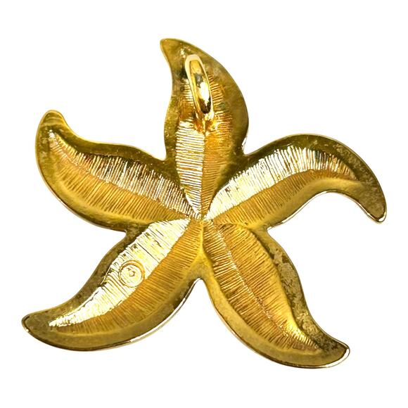 Vintage Gold Tone Starfish Textured Pendant - Picture 2 of 5